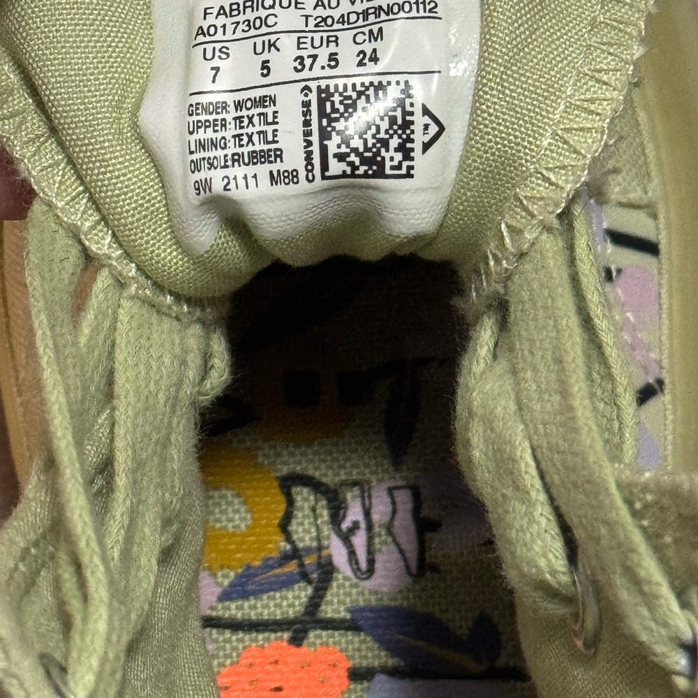 Converse All Star Chuck 70 HI 'We Are Stronger Together' Women Sz 7 Olive
Aura - Picture 6 of 7